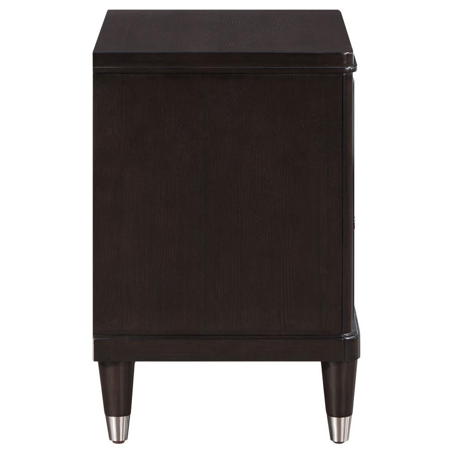 223062_09x900.jpg EMBERLYN 2-DRAWER NIGHTSTAND BROWN - Image 9