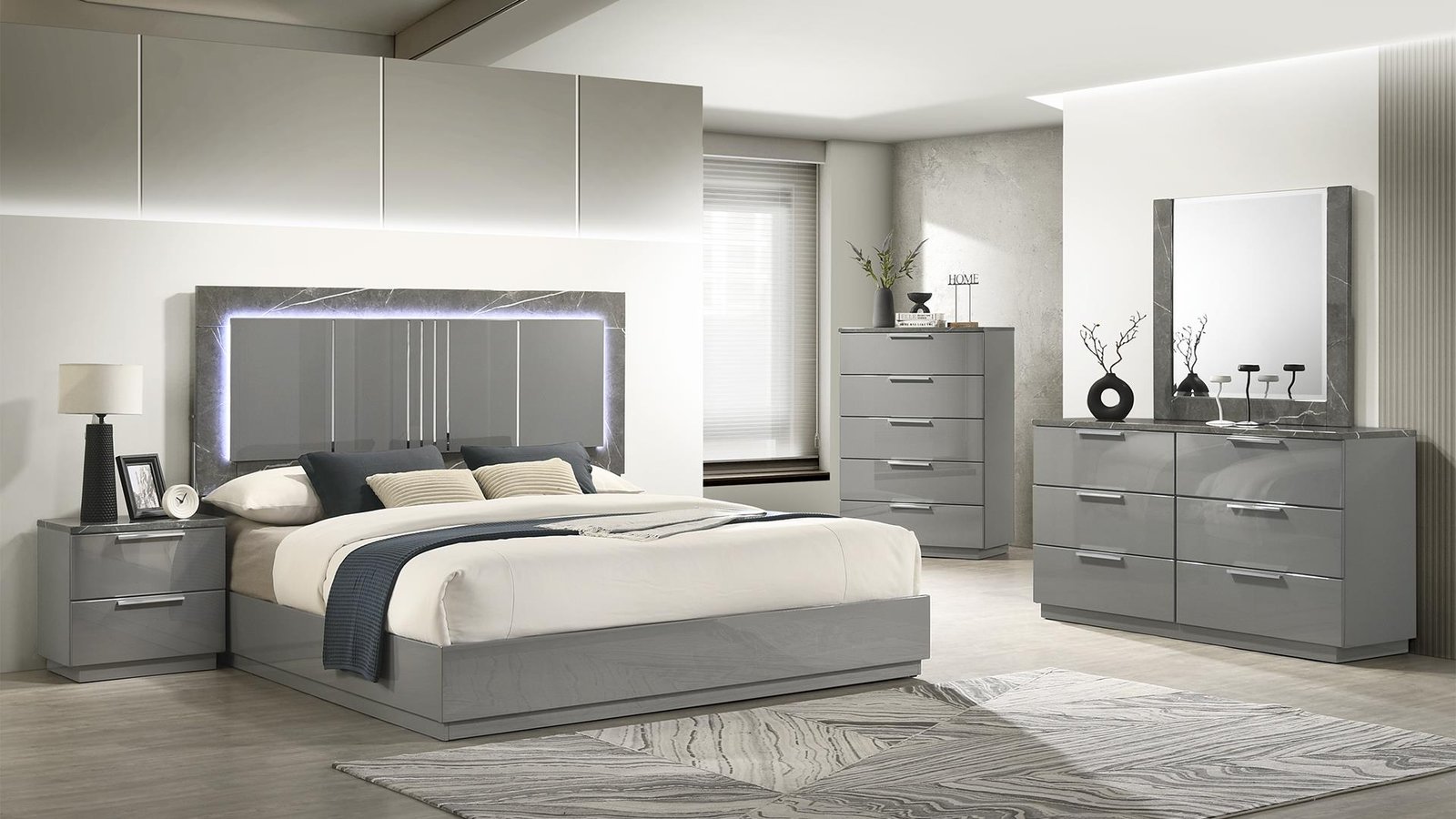 ELARA QUEEN 4 PC BEDROOM SET IN GRAY